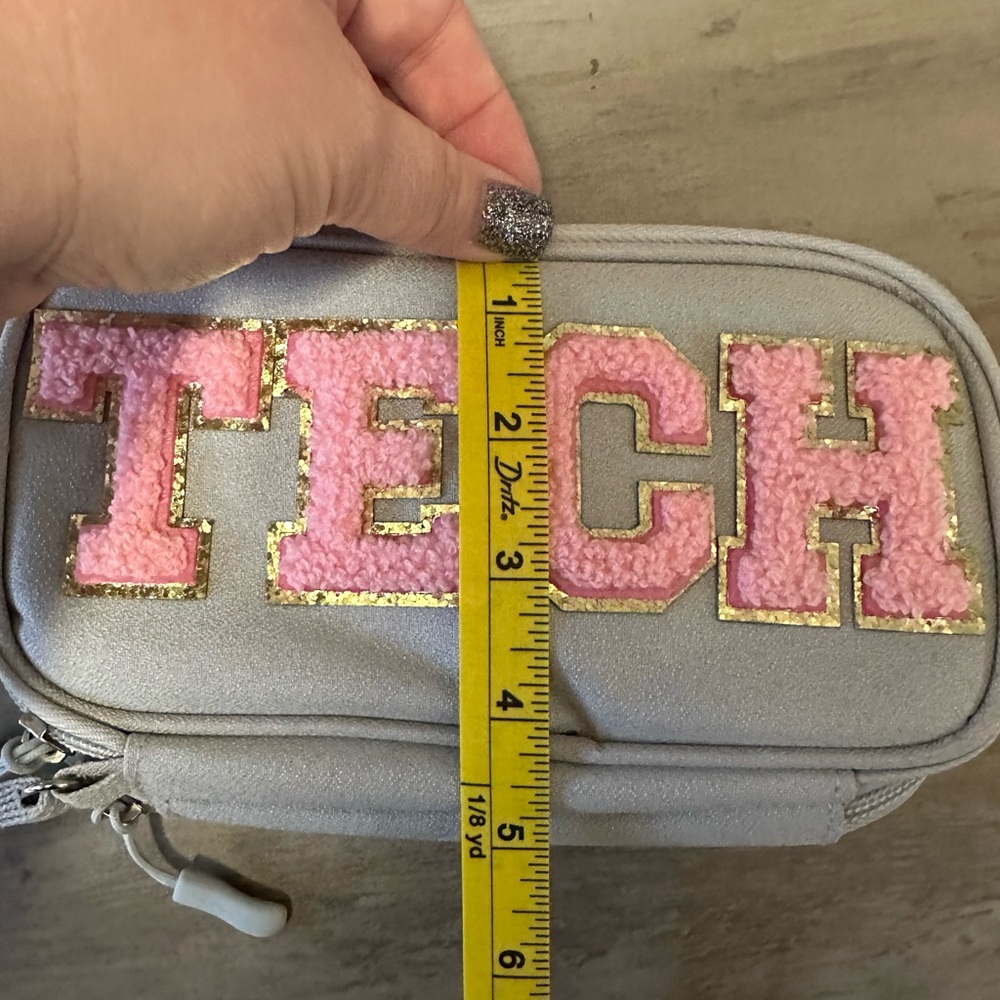 Pink,‎ Gold  Gray TECH' Pouch Bag - Picture 4 of 8